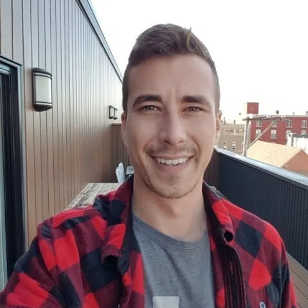 Eddie Hutchings, selfie on a balcony